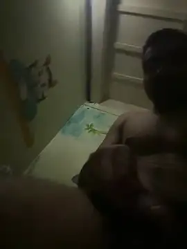 Pokój czatu na żywo – ronzy_69