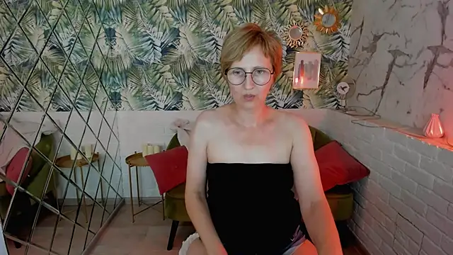 חדר צ'אט בשידור חי של Paris_Cherry