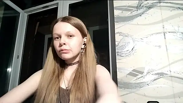 MandieMorishita's Live Chat Room