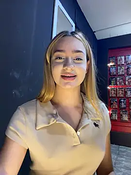 barbievictoria Adlı Modelin Canlı Sohbet Odası