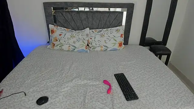 nancy_19's Live Chat Room