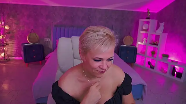 CrystalVibe чат на живо