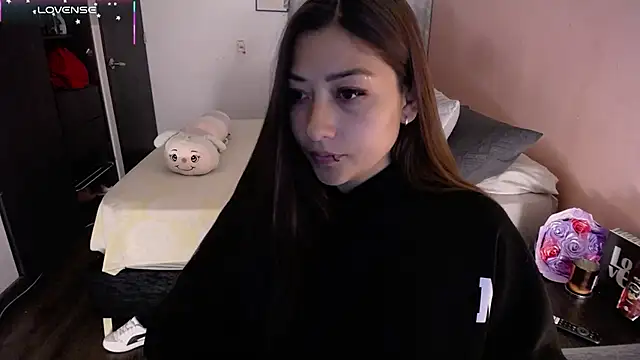 חדר צ'אט בשידור חי של Mia_1120