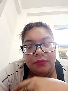 Elie_Hallway Live chatroom