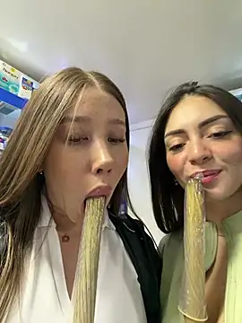 Chat soba uživo modela roouse