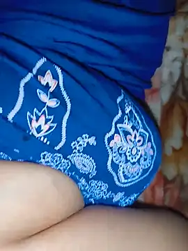 BuxomCutie লাইভ চ্যাট রুম