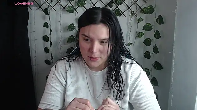 Nika_1_ Adlı Modelin Canlı Sohbet Odası
