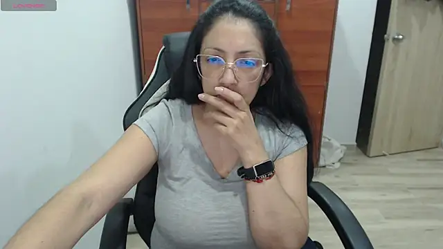 Melissaleehot Adlı Modelin Canlı Sohbet Odası