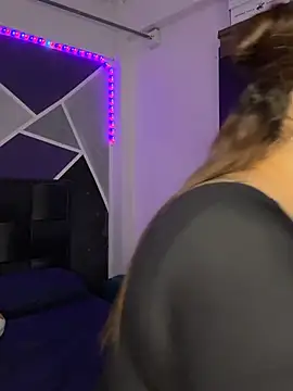 غرفة دردشة jazminslut المباشرة