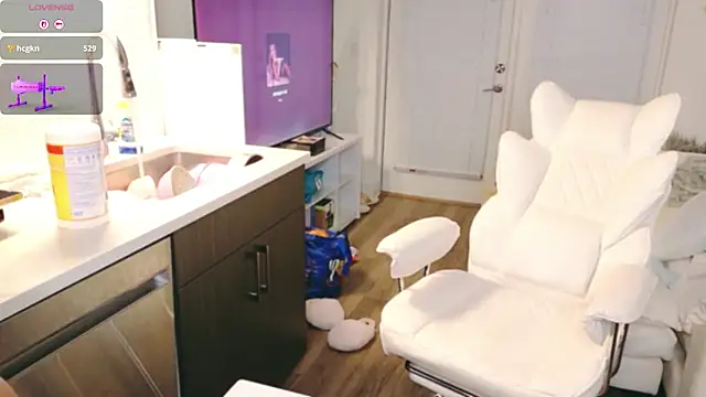 Živá chatovací místnost CarmenCash__