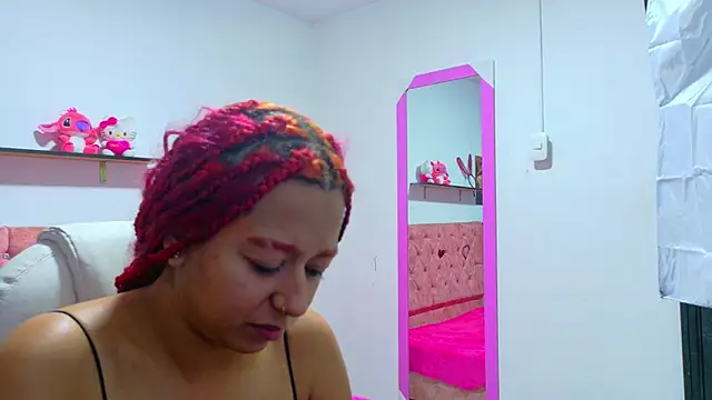 غرفة دردشة Zayury المباشرة