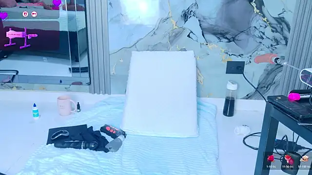 Živá chatovací místnost BunnySexyy18