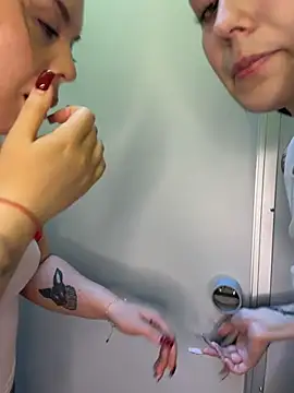 Živá chatovací místnost EliteBitch