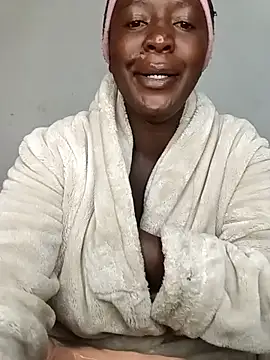 غرفة دردشة DarkQueen_94 المباشرة