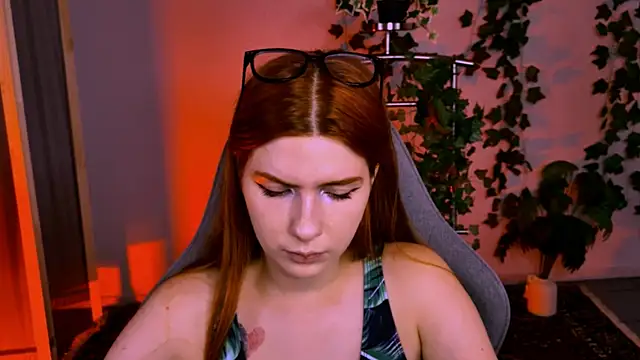 AliceCUNTach Live Chatraum