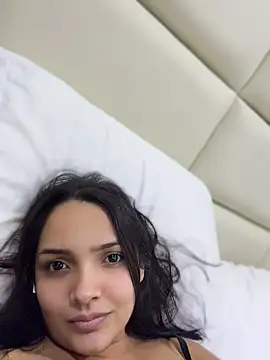 غرفة دردشة Chloelarsons المباشرة