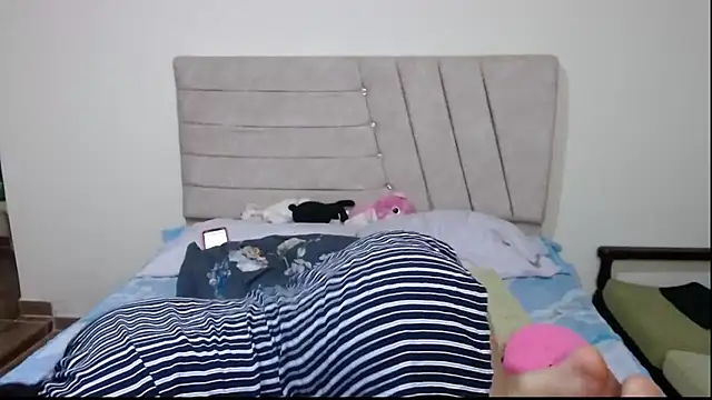 Živá chatovací místnost Juliethserna