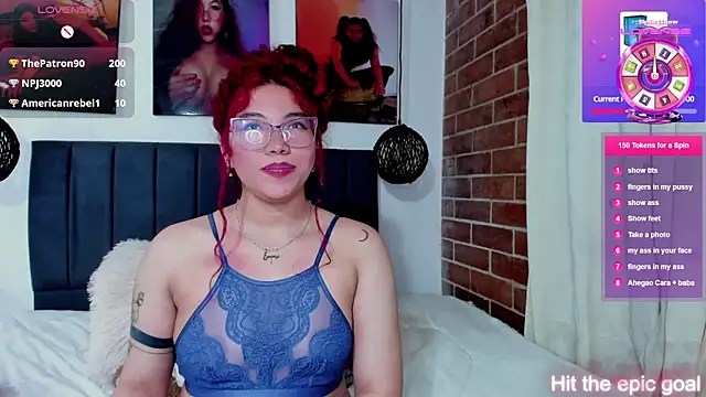 Živá chatovací místnost kyliejenner_hot