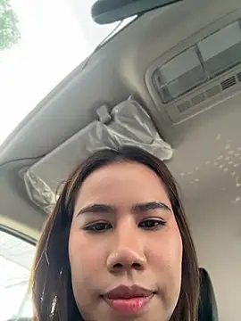 חדר צ'אט בשידור חי של Kath_C