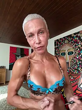 Živá chatovací místnost GymQueenCarmen