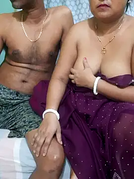 Chat soba uživo modela Real_Couple_IND
