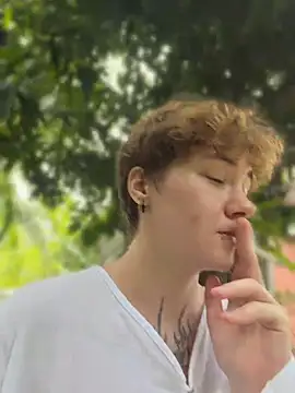 חדר צ'אט בשידור חי של IceMur