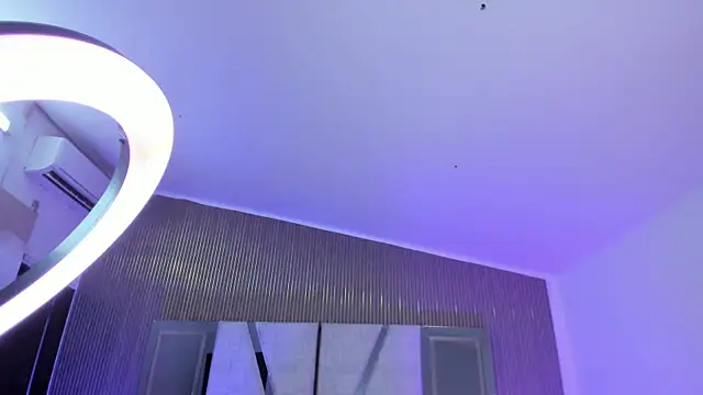 Živá chatovací místnost NahomiRichards_