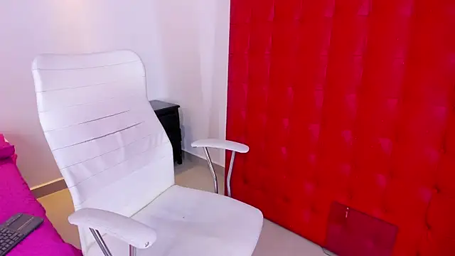 dannabeacker 现场聊天室