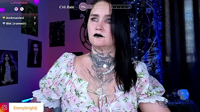 Sala de chat ao vivo de Emmybrightj_