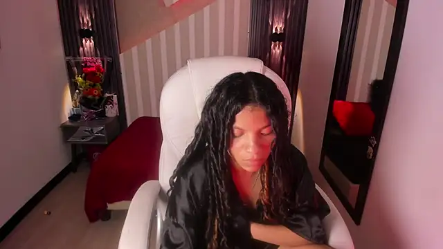 Živá chatovací místnost LittleeStar