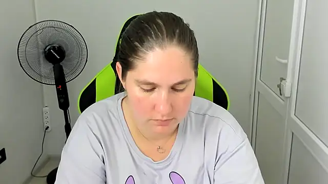 LunaVenom Live chatroom