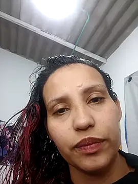 Онлайн чат valeriahot_96