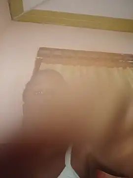 Crazybitchtheanalgoddess4のライブチャットルーム