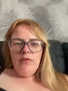 Živá chatovací místnost Maya_36_X