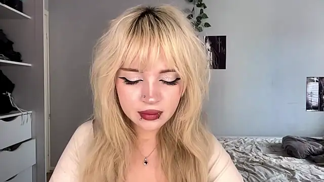 Chat soba uživo modela Velvets_Vixens01