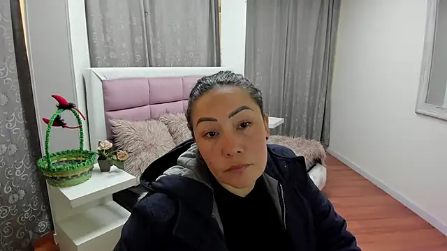gaby_trent – live chatrum