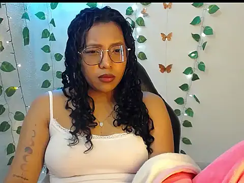 Emily_th Live Chatraum