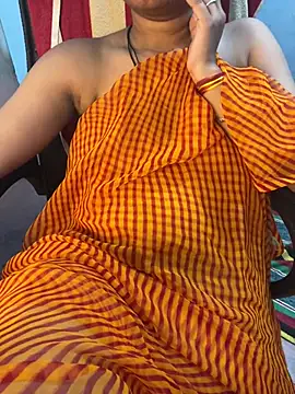 APKI_WIFE_1's Live Chat Room