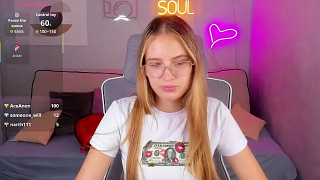 חדר צ'אט בשידור חי של Miaa_Hill