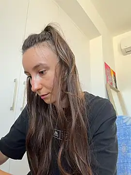 Chat soba uživo modela viviandaimond1