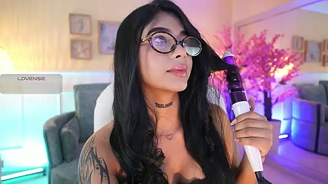 MeganLowelln Live chat-huone