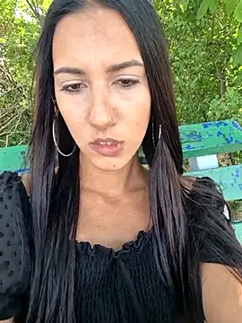 AndreeaMuller: δωμάτιο απευθείας συνομιλίας