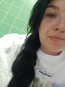 Živá chatovací místnost LoveVixen_LoveWolf