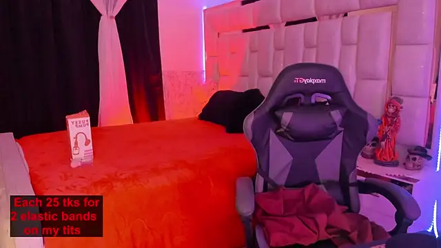 Živá chatovací místnost Foxy_Slave