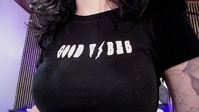 Chat soba uživo modela Amy_channel