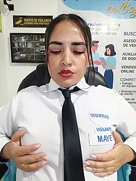 MAYE__13 Cameră chat live