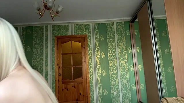 Sala de chat ao vivo de ChanelGlow