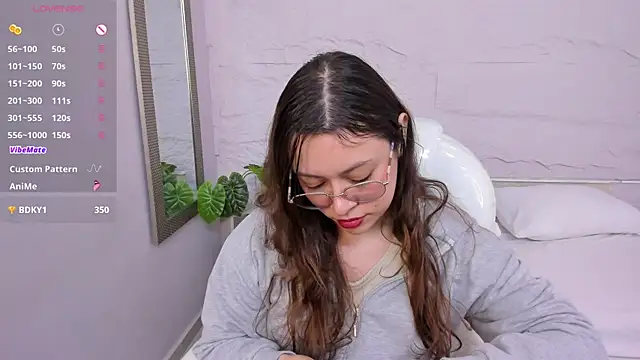 lanna_18_ Adlı Modelin Canlı Sohbet Odası