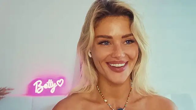 Živá chatovací místnost betty_xoxo