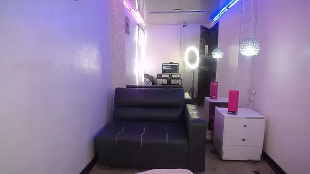 Živá chatovací místnost ailyn_miranda